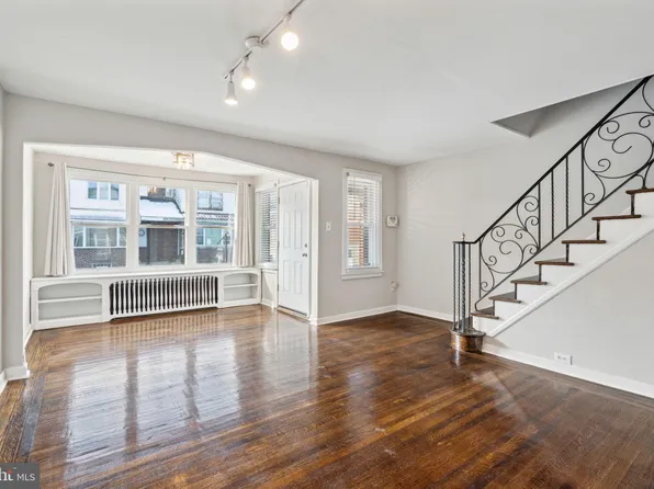 4203 Loring St, Philadelphia, PA 19136