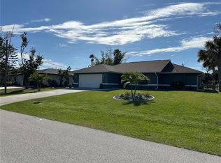 61 Mark Twain Ln, Rotonda West, FL 33947