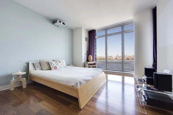 Rented by Compass | media 30