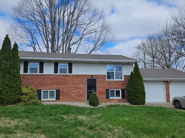 2717 Mohawk Dr, New Albany, IN 47150