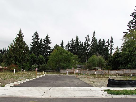 DW view from 2013th St SW.  