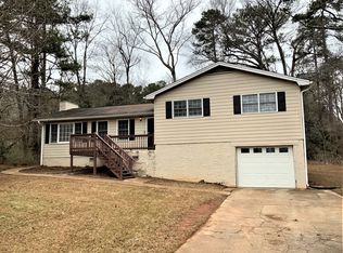 6419 Wells Cir, Douglasville, GA 30135
