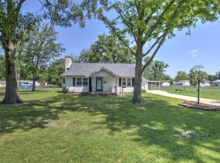 3388 E Cedar St, Decatur, IL 62521