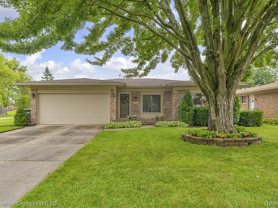 1st image of 38340 Cottonwood Dr