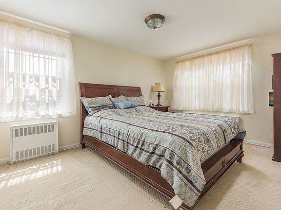 5th image of 2515 41st St