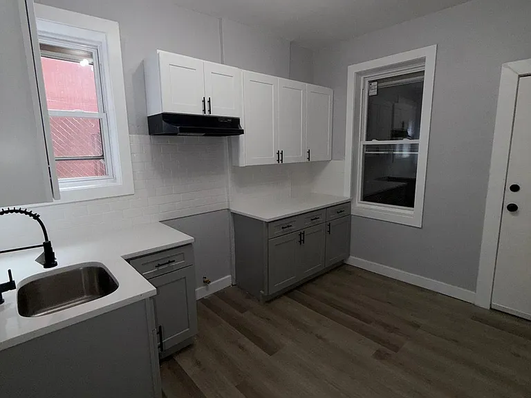 113 Elizabeth Ave #A — Photo 1