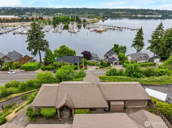 812 San Francisco Avenue NE, Olympia, WA 98506
