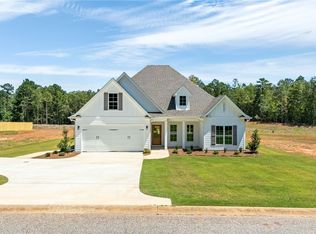 1757 Hanson St, Opelika, AL 36801