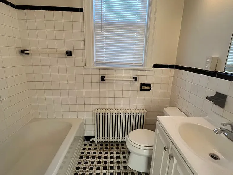 124 Ruby St. — Photo 2