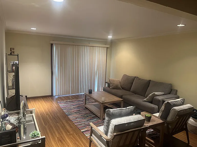 5460 White Oak Ave #K101 — Photo 2