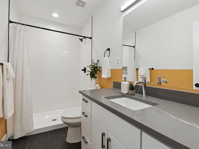 1207 Dellwood Ave — Photo 18