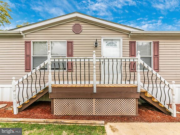2nd image of 16822 Longfellow Ct #661