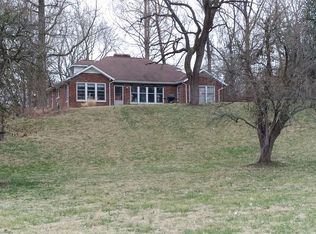 5501 Old Camp Graham Rd, Collinsville, IL 62234