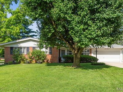 8795 Sturdy Dr, Saint Louis, MO, 63126