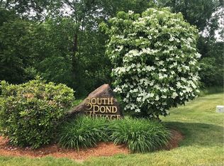 4 S Pond Rd #4, Bloomfield, CT 06002