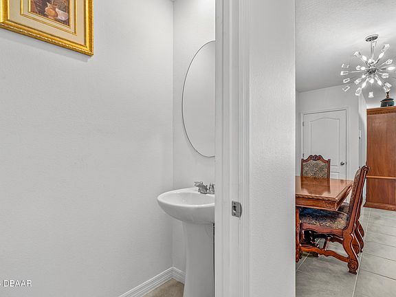 5th image of 57 Bella Lago Cir