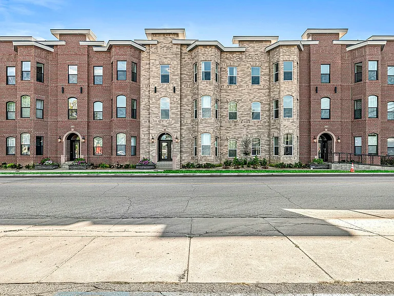 230 N 10th St #130 — Photo 10