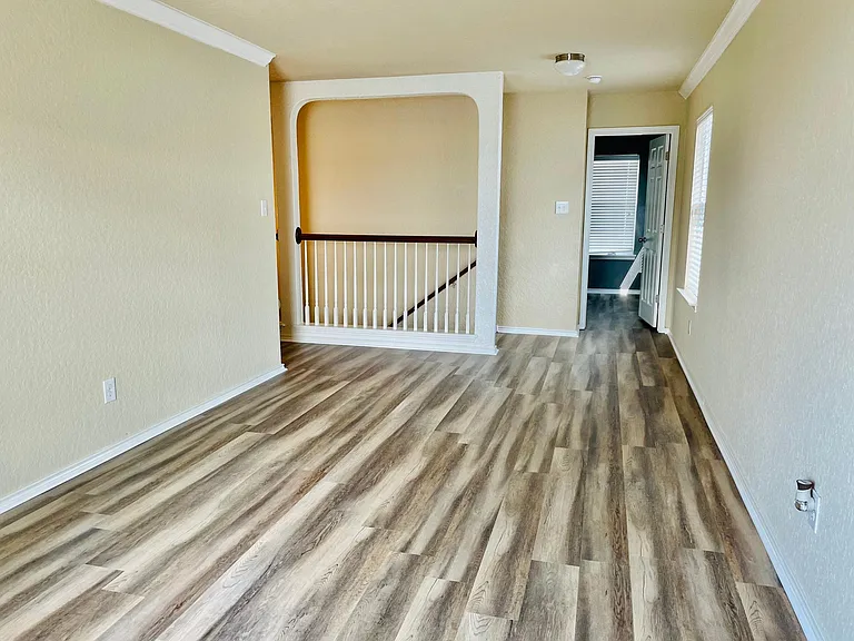 10203 Mill Path — Photo 8