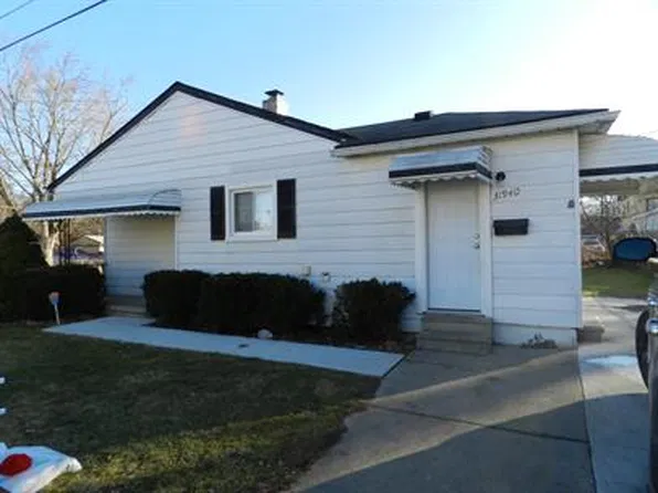 31940 Calhoun Ct, Westland, MI 48186