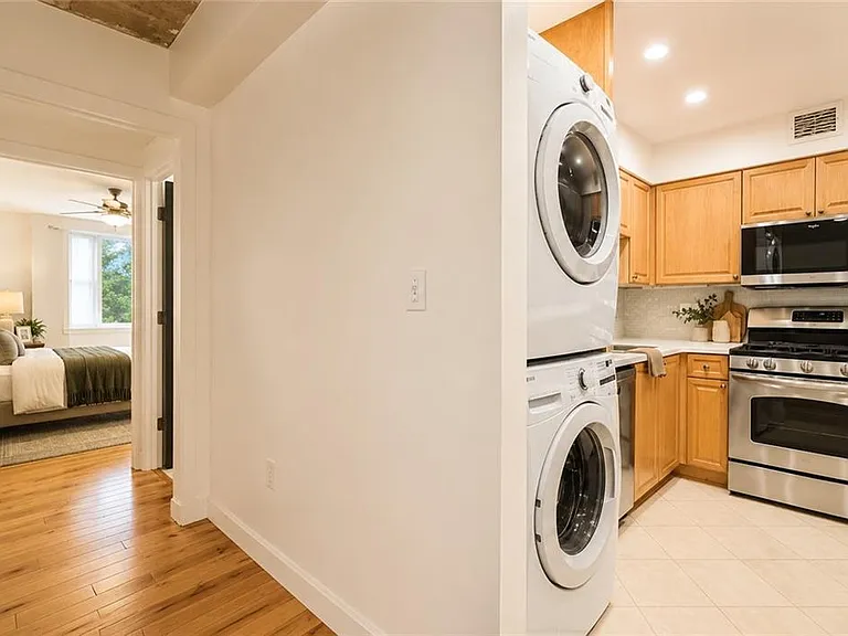 2479 Peachtree Rd NE #305 — Photo 7
