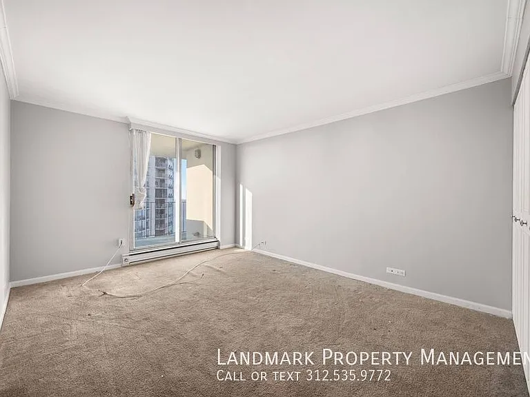 6033 N Sheridan Rd #35D — Photo 12