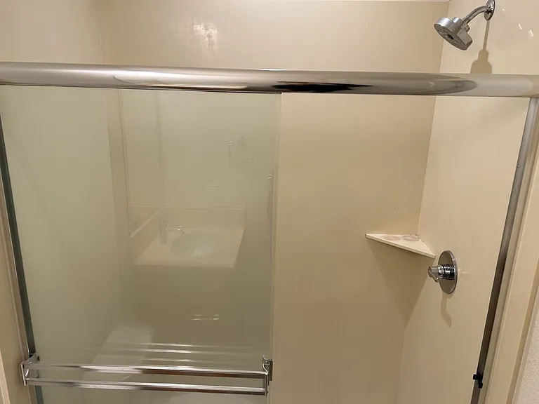 3904 Park Gardens Dr — Photo 13