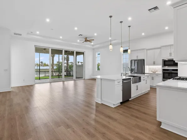 9694 Saint Germain Drive, Palm Beach Gardens, FL 33412