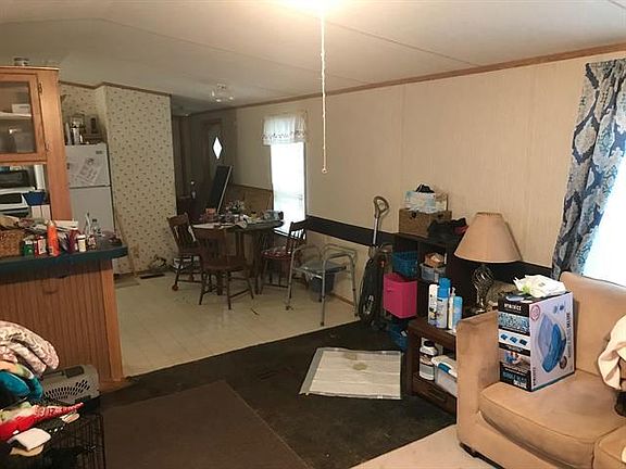 5th image of 816 Green Valley Cir E