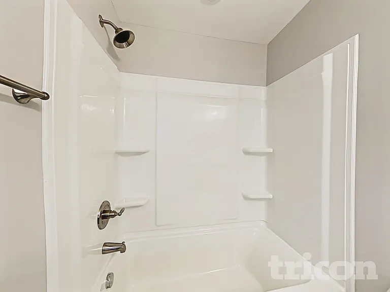1063 Spicer Dr — Photo 13