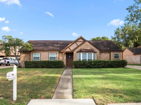 9714 Cantertrot Dr, Humble, TX 77338