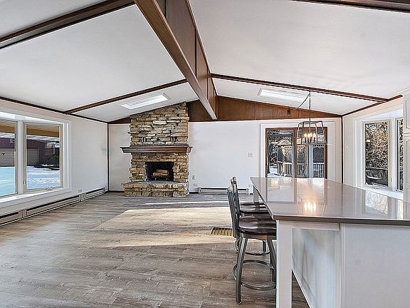 5th image of 2050 N Lincoln Lake Dr