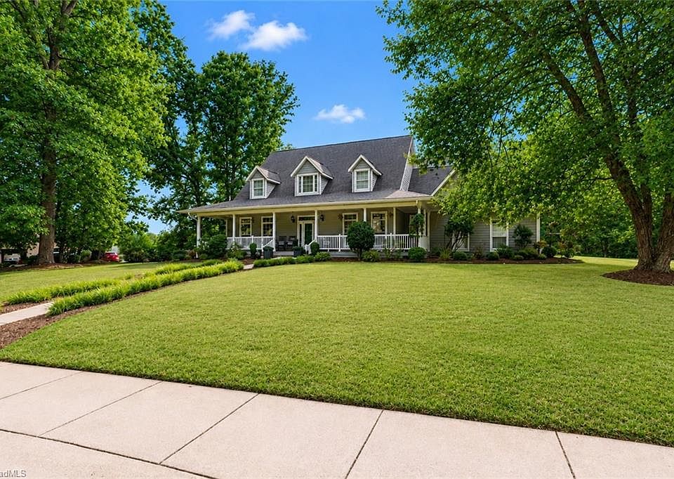 1st image of 208 Monk Ct