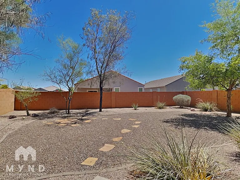 1229 E Prickly Pear St — Photo 21