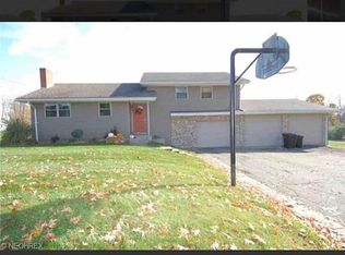 104 Downing Dr, Zanesville, OH 43701