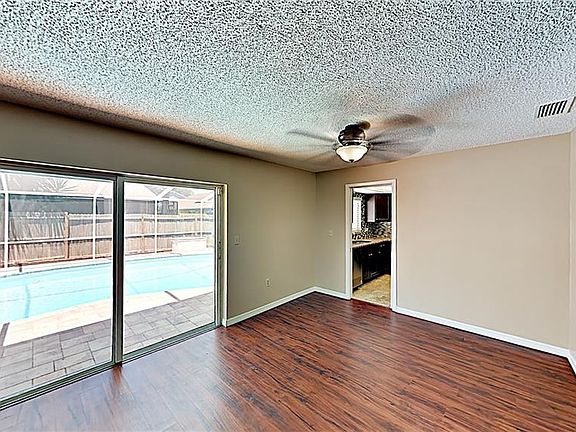 5th image of 5945 27th St S
