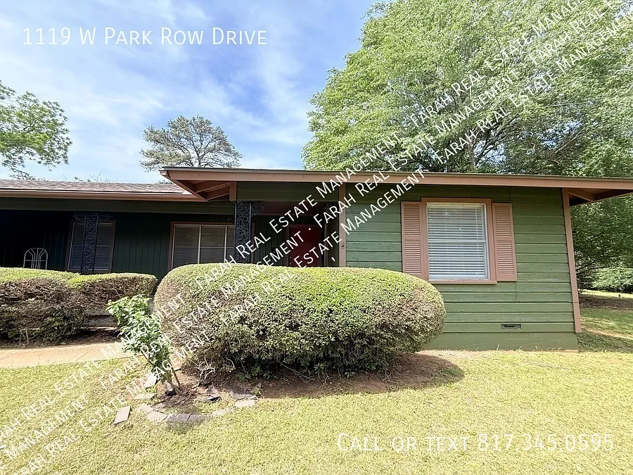 Building Photo - 1119 W Park Row Dr