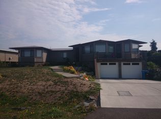 17110 13th Ave NW, Shoreline, WA 98177