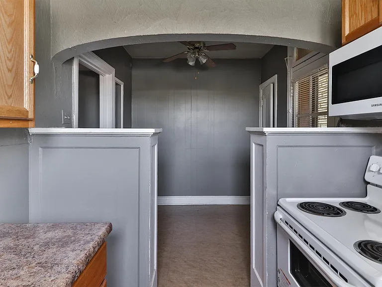 3860 Bamberger Ave — Photo 8