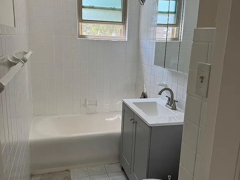 214 Chicago Ave #3 — Photo 7