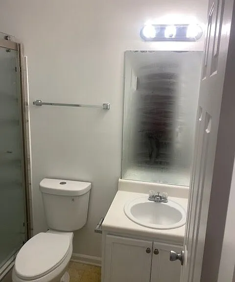 112 Chastain Cir — Photo 4