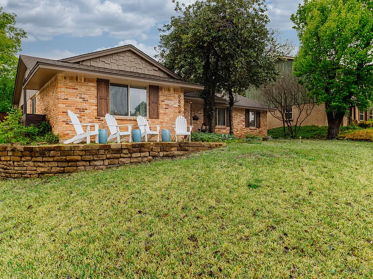 9854 Estate Ln — Photo 26