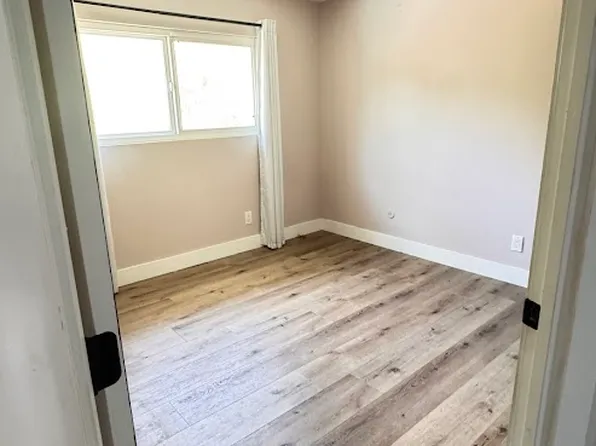 4270 Rous St, San Diego, CA 92122