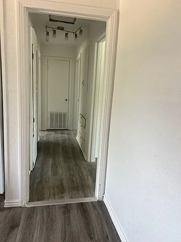 2 bed, 743 sqft, $1,100 — Photo 4