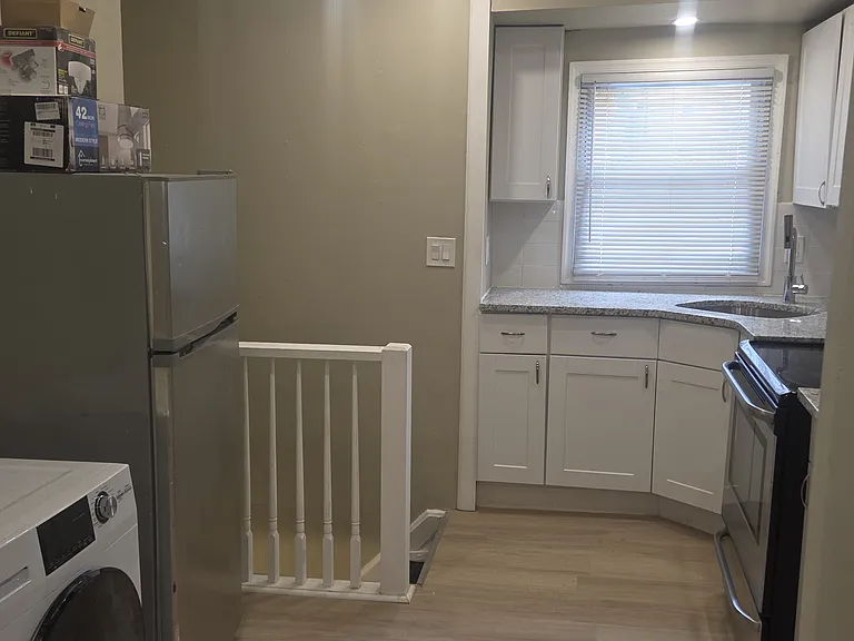 4925 Royal St #3 — Photo 7