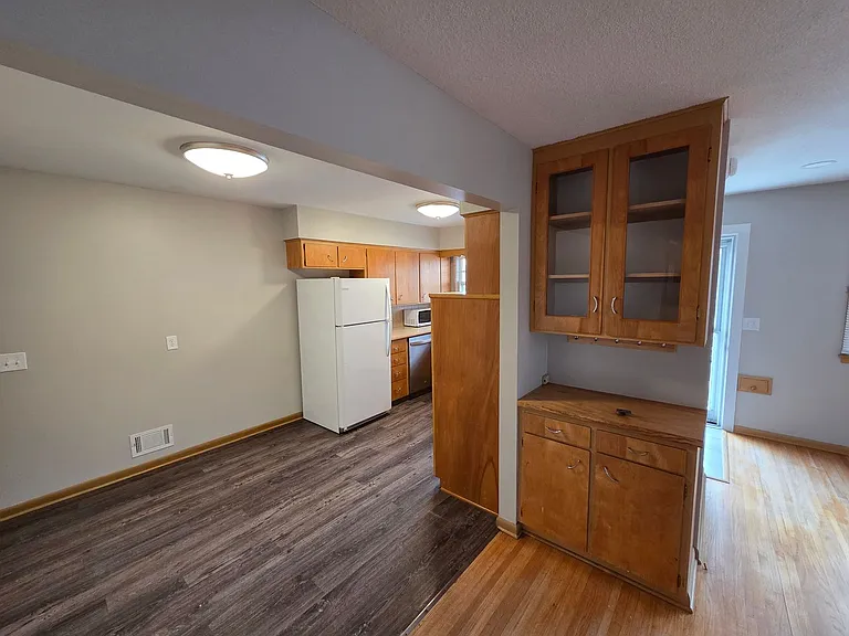 4844 Hickory St — Photo 9