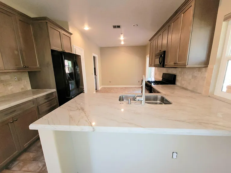 5038 Lake Circle Rd — Photo 8