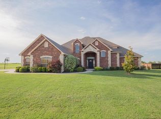 13050 Big Sky Dr, Edmond, OK 73025