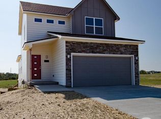 2511 Chasehire Ct, Lawrence, KS 66046