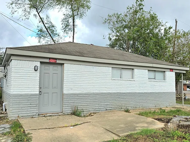 3843 Mount Pleasant St — Photo 8