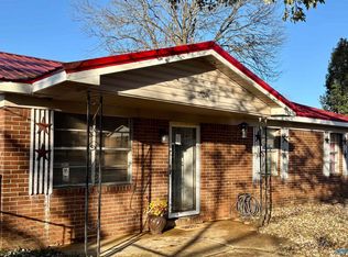 135 Willoughby Dr, New Hope, AL 35760